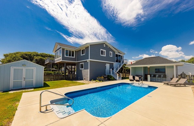 Complete Remodel-Saltwater Sanctuary- Pool,Dog Friendly- Walk 2 Beach!