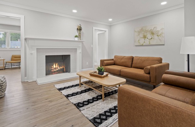 Completed Renovated 3-Bedroom + Pet Friendly