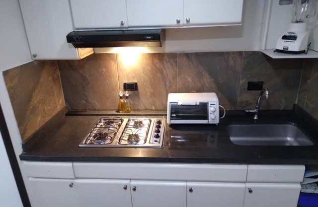 Apartamento completamente nuevo , con decoración moderna.