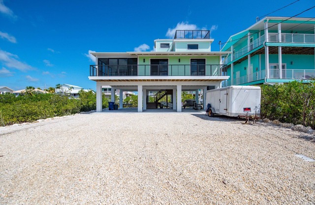 Completely remodeled 3 bed 2 bath with open water views