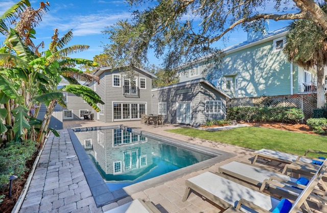 Completely Renovated Ocean Front Home! Easy Walk To BEACH | Heated Pool | Sleeps 12