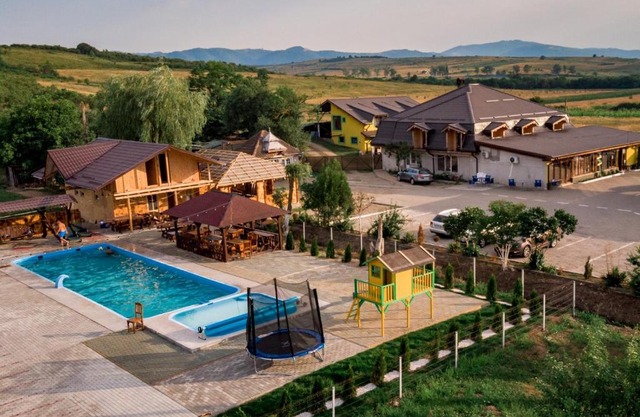 Complex Stefanesti