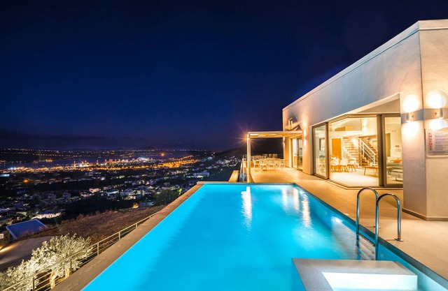 Con Vista Villa - Villa de 4 dormitorios con vistas panorámicas.