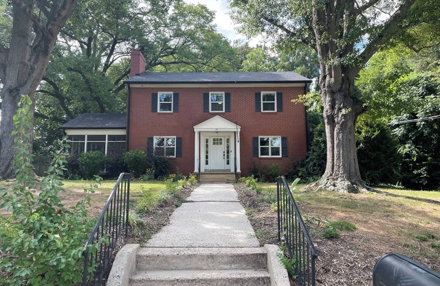 Concord Private Guest Suite - 5 Mins to Atrium & Downtown