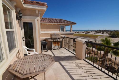 Condo 19-3 Family Vacation Condo on the Sea of Cortez pools tennis and golf