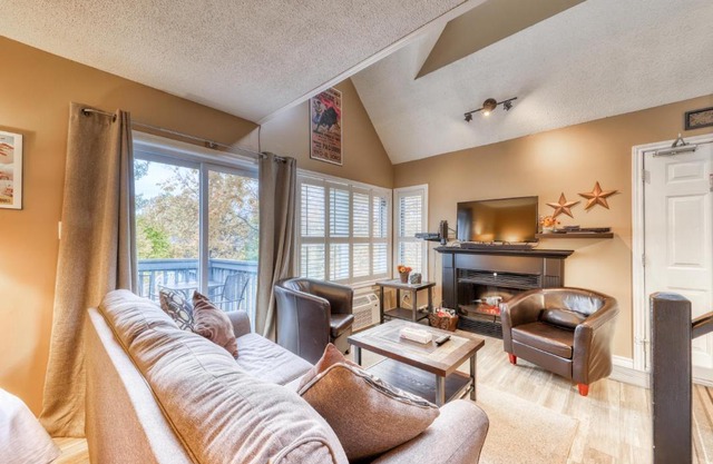 Condo 214 at North Creek Resort by Vacasa II
