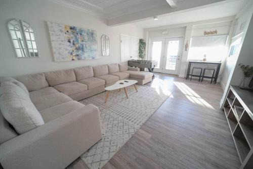 Condo 3 Historic Oneida Lakefront Sandcastle Way