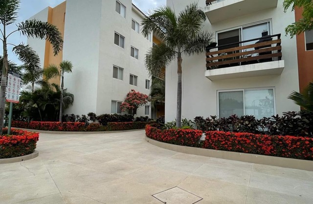 Condo Blanca !!!!!!!