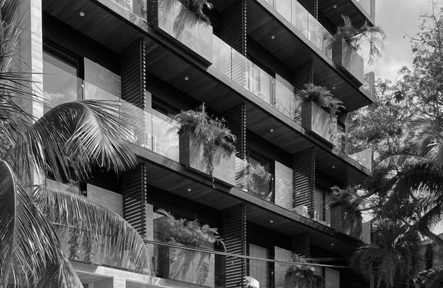 Condo DOWNTOWN muy cerca del Mar y de la 5 Av.