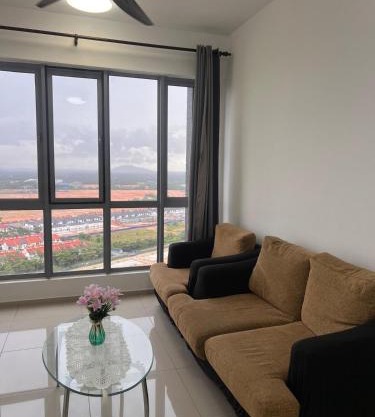 condo for 4 pax at bayuemas klang