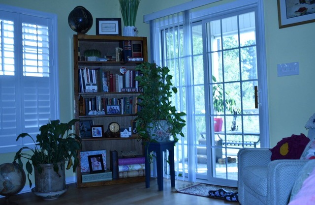 Condo in quiet area of Myrtle Beach, Intracoastal boat landing 1mi., Ocean 5mi.!