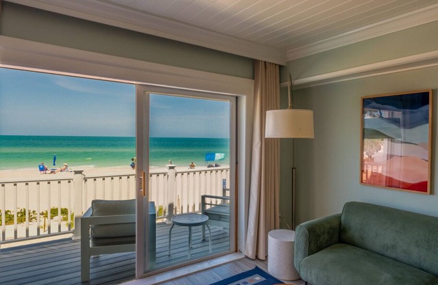 Condo On The Beach - Ocean View Balcony - Pool