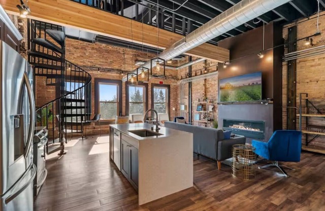 Condo steps away from Lake Superior/Canal Park