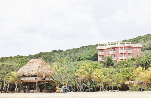 CONDOMINIO PLAYA --- 3 HORAS - IMPRESIONANTES VISTAS AL MAR, PISCINA INFINITARIA, SAND BEACH Y SNORKEL