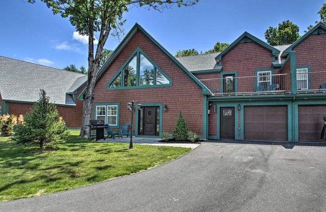 Condo w/ Grill: Walk to North Conway & Cranmore!