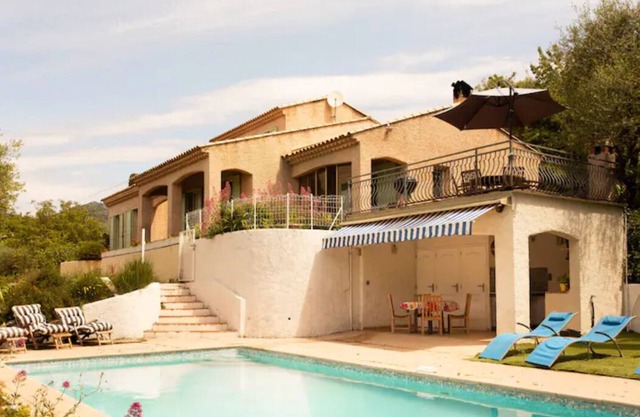 Confortable Villa Avec Piscine Privée