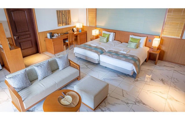 Connecting Pool Jacuzzi Villa House | Vacation / Miyakojima Okinawa