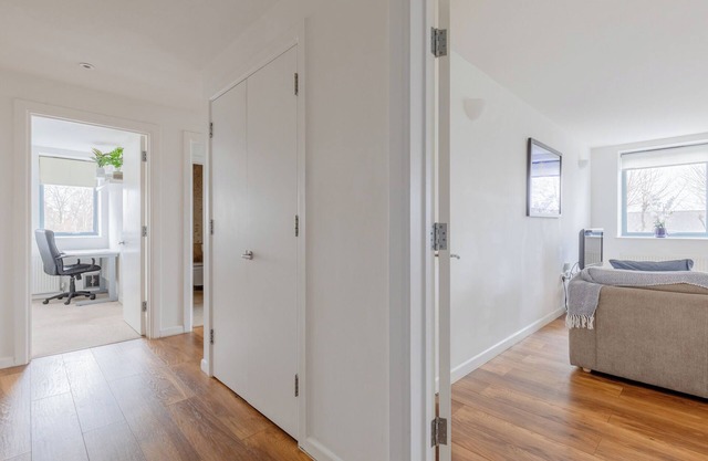 Contemporary 3BD Flat, Close to Regents Canal