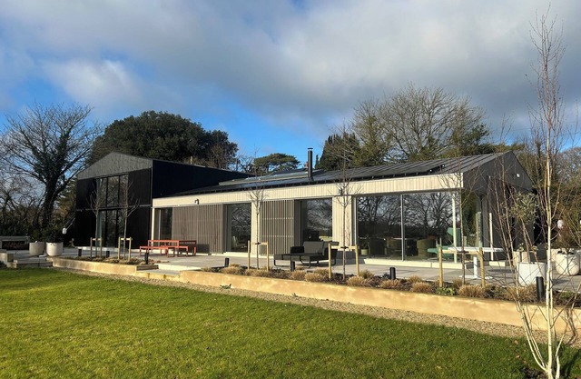 Contemporary barn with views over High Weald area of outstanding natural beauty