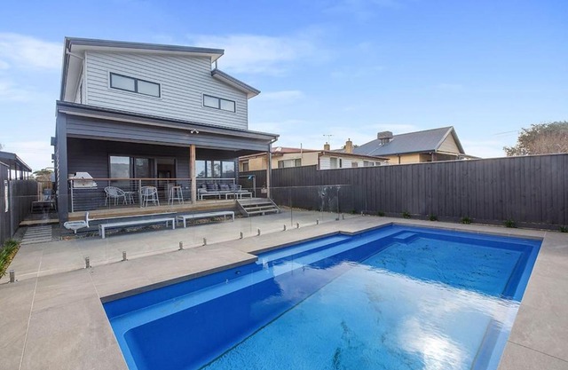 Contemporary Coastal Escape with Sparkling Pool