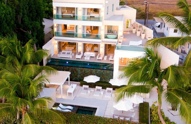 Contemporary Design Beachfron Luxury Villa - Footprints (8 bed)
