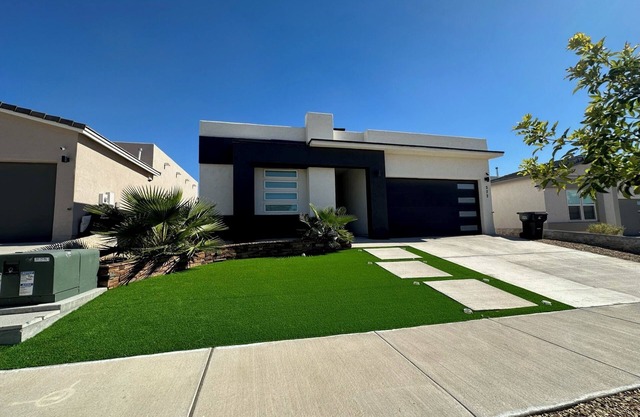 Contemporary Home in El Paso
