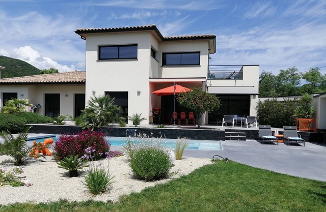Contemporary house in Ardèche