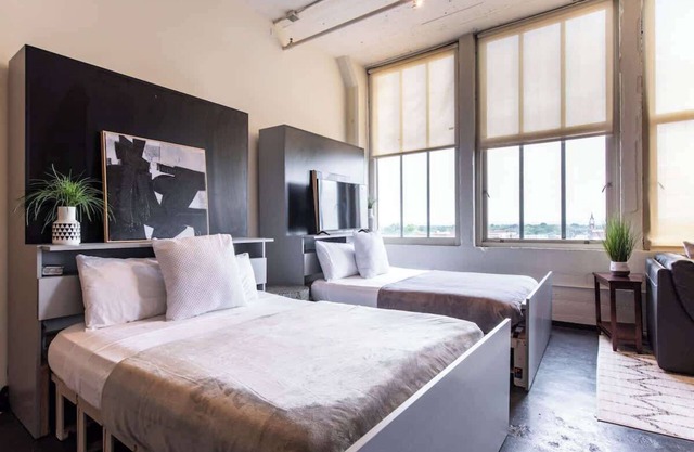 Contemporary Loft on Bourbon Trail w/ Amazing View