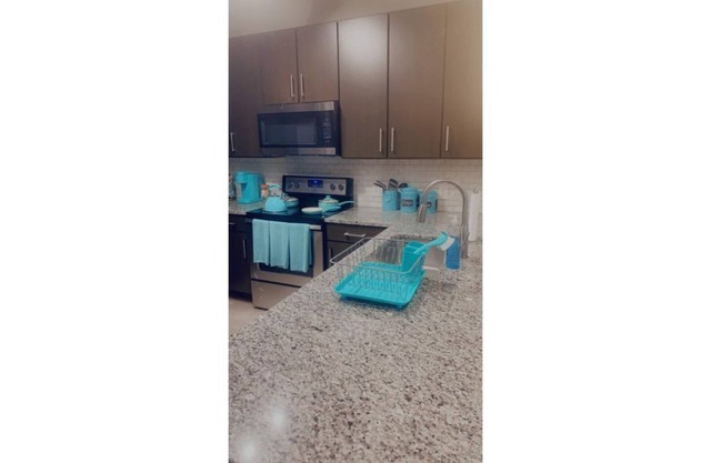 Contemporary Midtown Apt., Near Atlantic Station