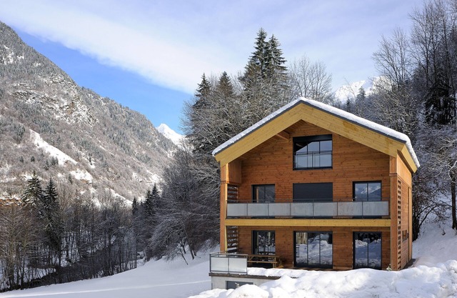 Chalet de montaña contemporáneo