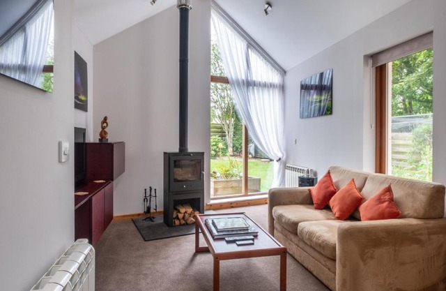 Contemporary One Bedroom Apartment Close To All Amenities In Conservation Area
