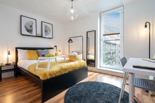 Contemporary Urban Living a Birmingham Gem