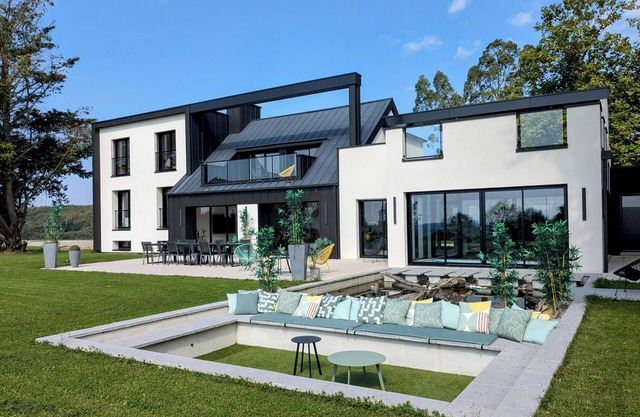 Contemporary villa 5* - 14p - Indoor pool & Cinema - Rennes