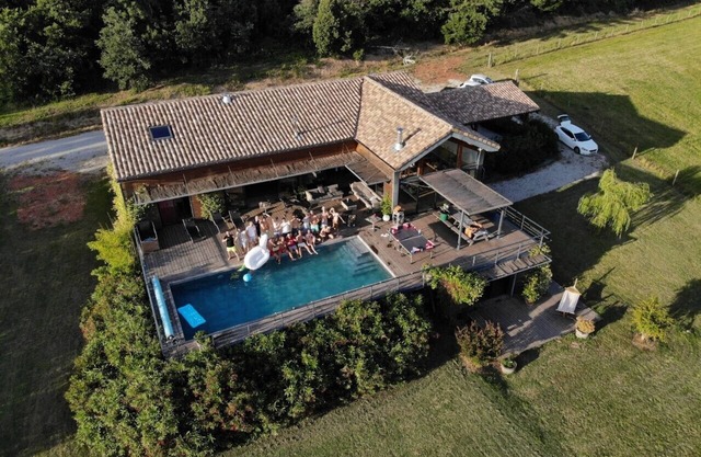 Agradable casa contemporánea en el corazón del campo.