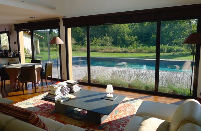 Contemporary villa SOUTH WEST, tranquility in the COUNTRYSIDE, near sea and town