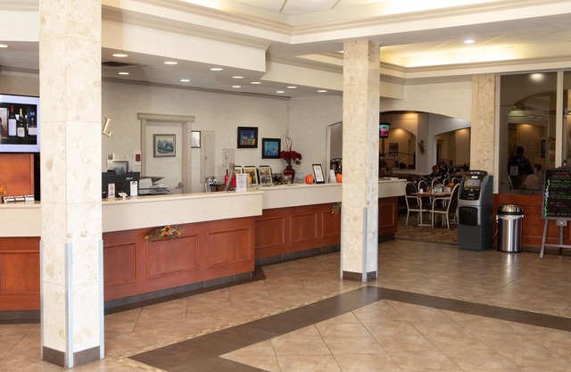 Continental Inn & Suites