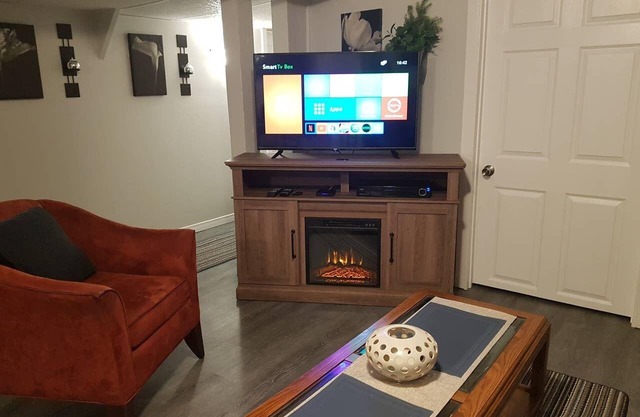 Contractors/Trades - Private Apt in Central Sarnia