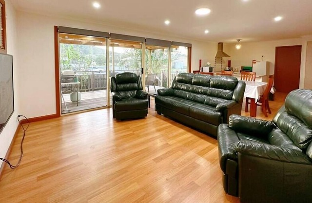 Convenient Retreat just 10 Minutes from Airport