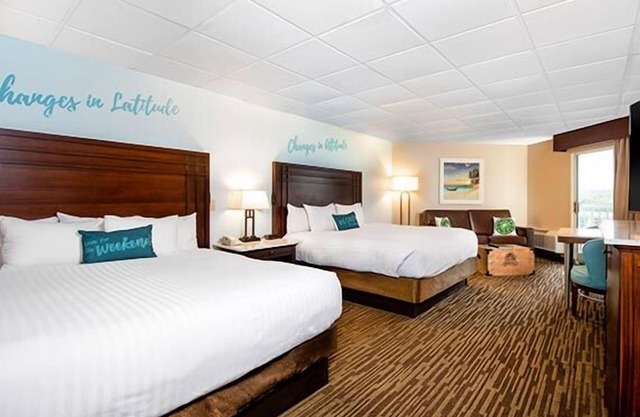 Convenient Stay, Superb Location, Free Parking, Onsite Pool