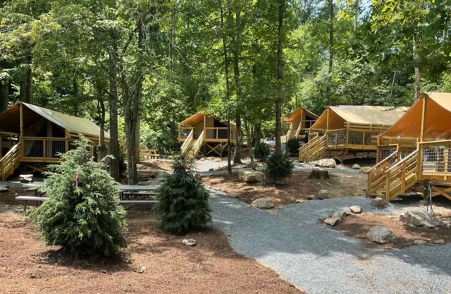 Convenient Stay, Superb Location! Few Steps to Green River Game Lands
