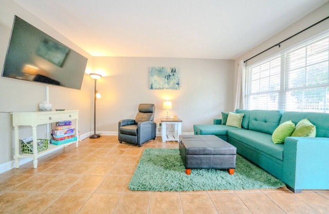 Convenient to campus and The Square - Location