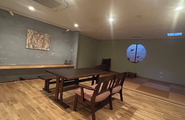 Conveniently located 1 minute walk from Kii Tanabe Station! Healing inn with hemp charcoal & EM space construction. MAX 4 people can be accommodated. Single-use OK