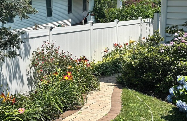 Cool 1- bedroom studio with AC in Spring Lake