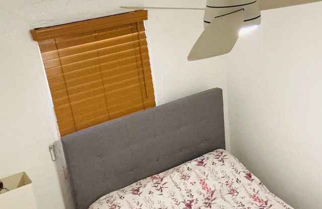 Cool 2-bedroom apartment with AC in El Paso