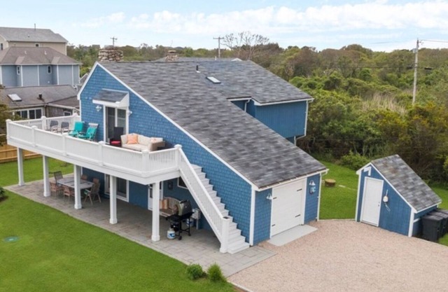 Cool Breezes,Ocean Views-Great to Gather or Staycation for Small & Large Groups