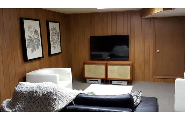 Cool furnished Apartment Near Downtown Escanaba