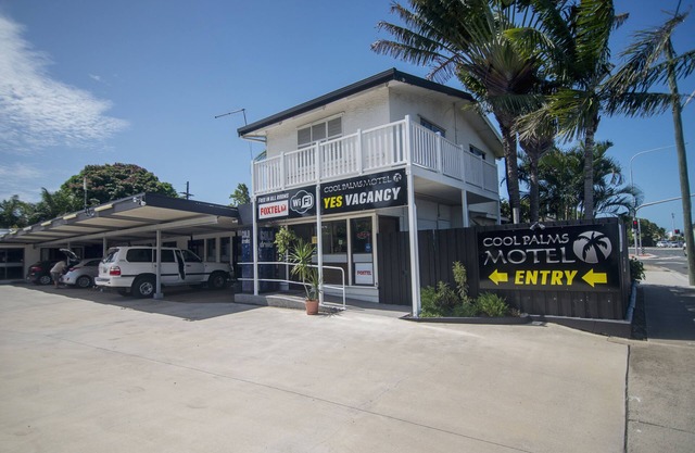 Cool Palms Motel