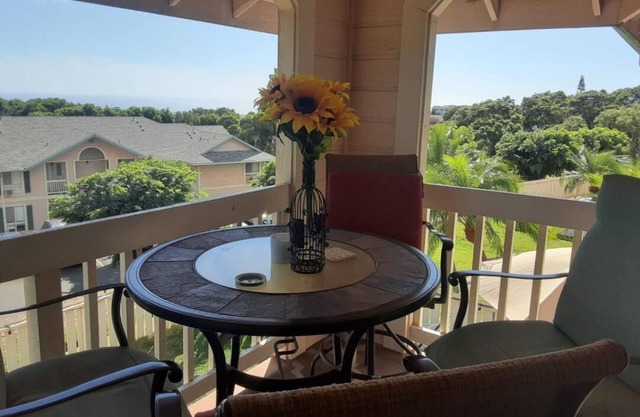 Cool trade wind breeze 2Bd, 2B, 2 Parking, covered lanai, min 30 days, MIDTERM