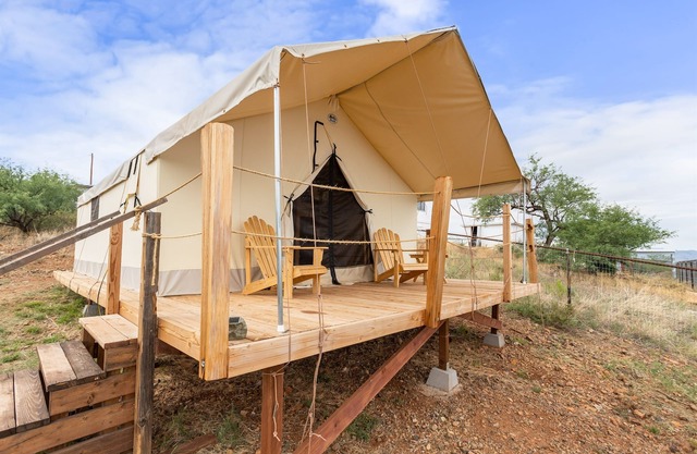 Warm Your Boots Glamping near Tombstone