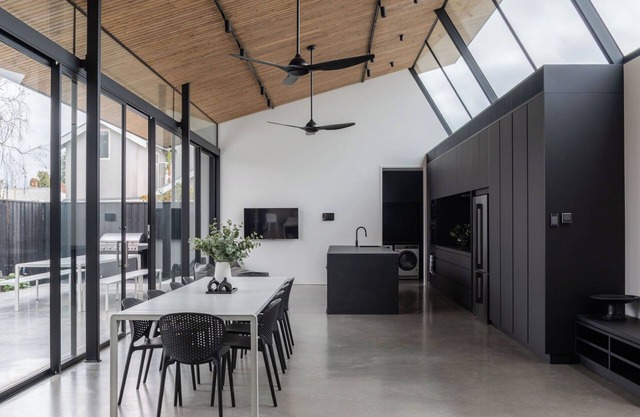 Coombe Lodge: Stunningly renovated historical house in the heart of Queenscliff.